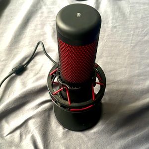 Hyper x Quad-cast nothing is wrong with it I have all the wires to it as well